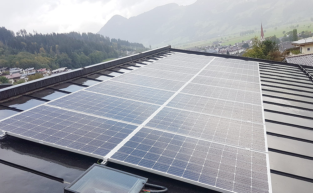 Wohnhaus Fügen im Zillertal: PV Anlage 6 kWp mit inselfähigem Batteriespeicher