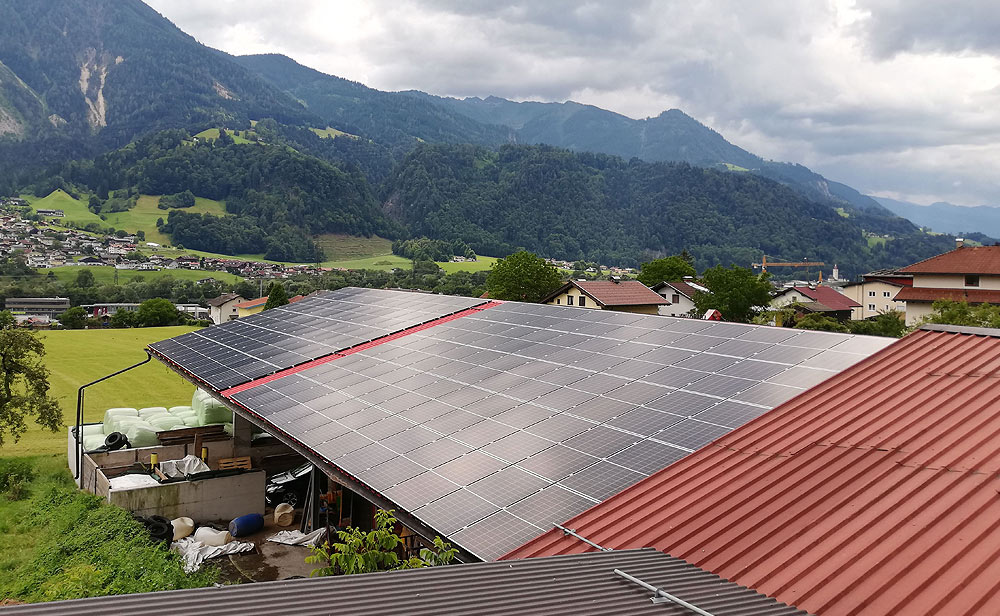 Landwirtschaft Jenbach PV 80kWp Und Ueberschussteuerung 27kWp Heizstab Für Nahwaermenetz
