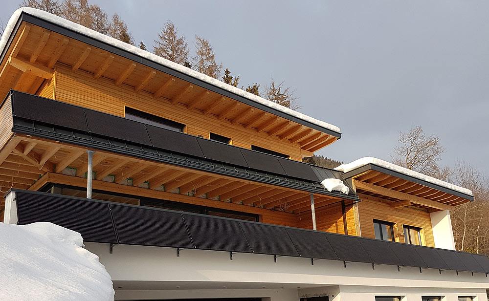 Wohnhaus Vomp Balkon PV Anlage5,4 KWp