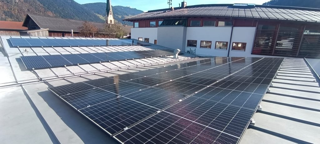 Gewerbeanlage 25 kWp Strass i. Z.