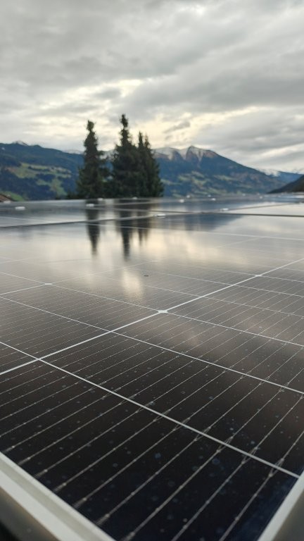 Gewerbeanlage 25 kWp Strass i. Z.